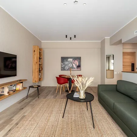 Maison By Olala Homes Apartament